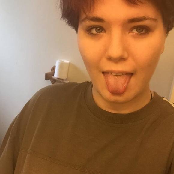 Meet your Posher, Makenna - Picture 1 of 1